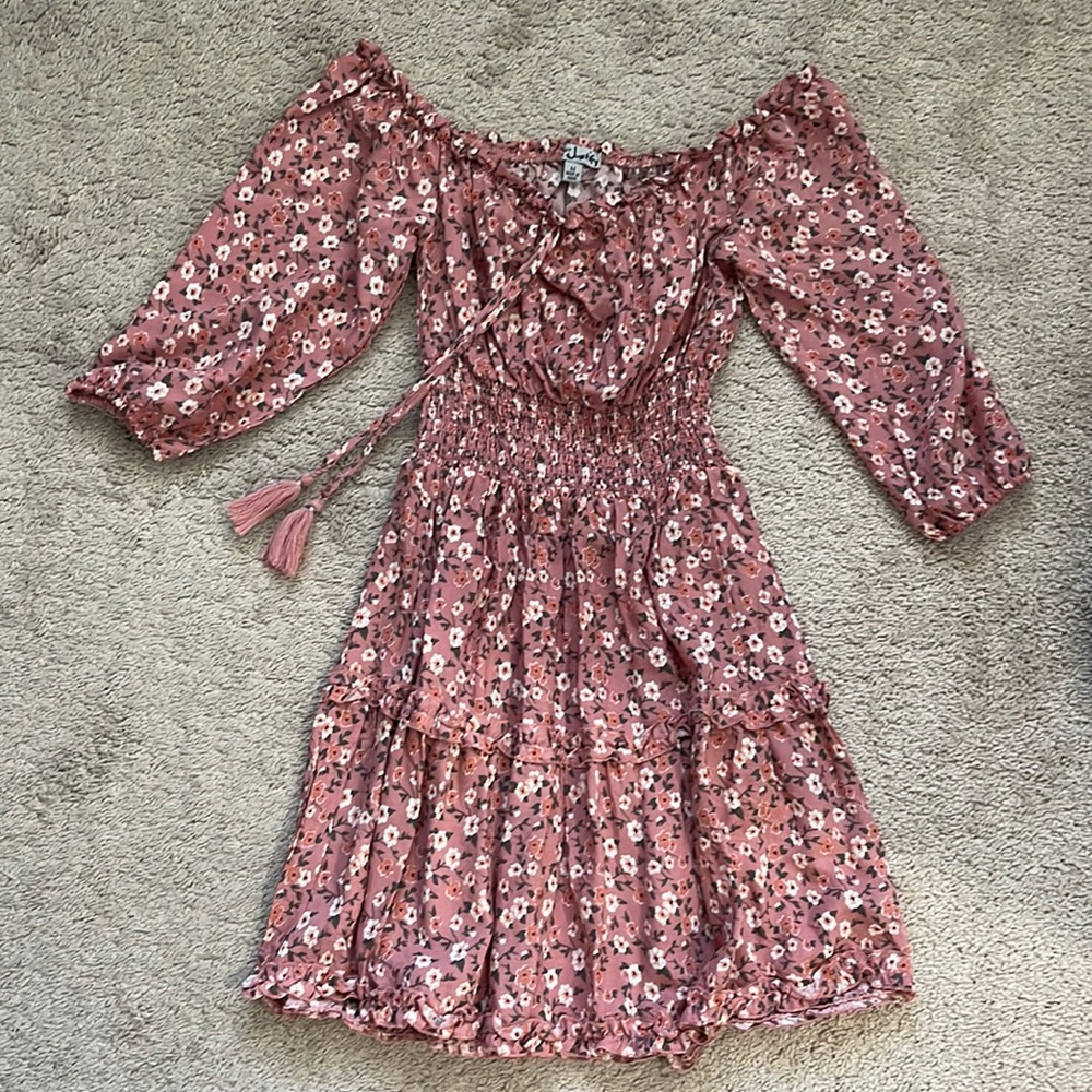Pinkish mauve with flowers… New without tag